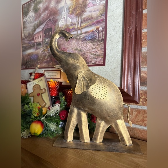 Rare Vintage 1975 Gold Elephant Statue Home Decor Collector - Picture 3 of 5
